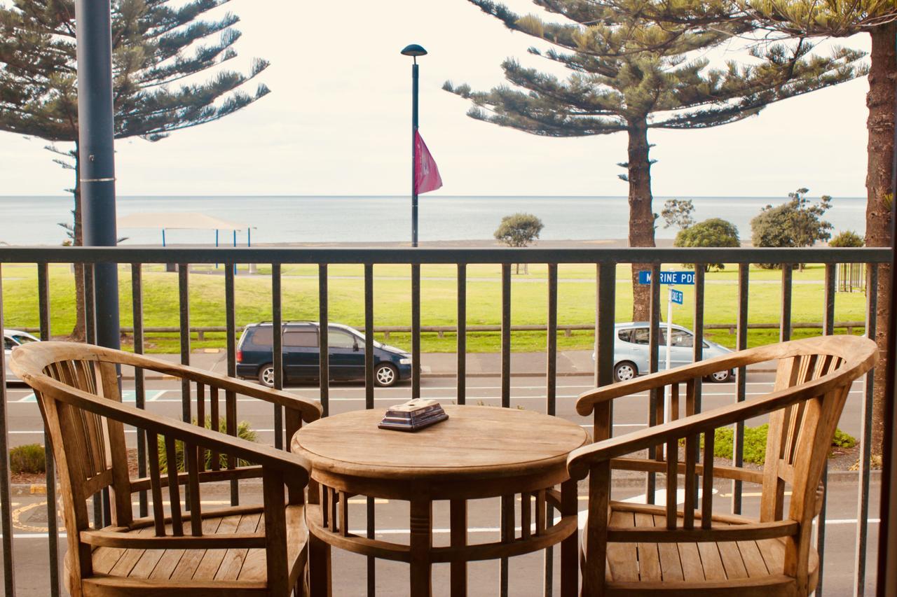 The Nautilus Napier Exterior foto A balcony