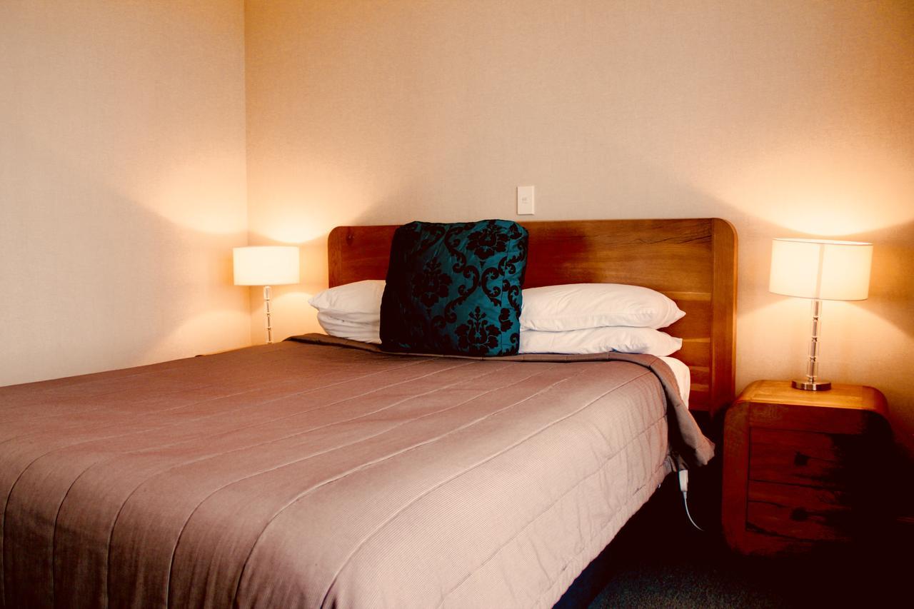 The Nautilus Napier Exterior foto A bedroom at the hotel