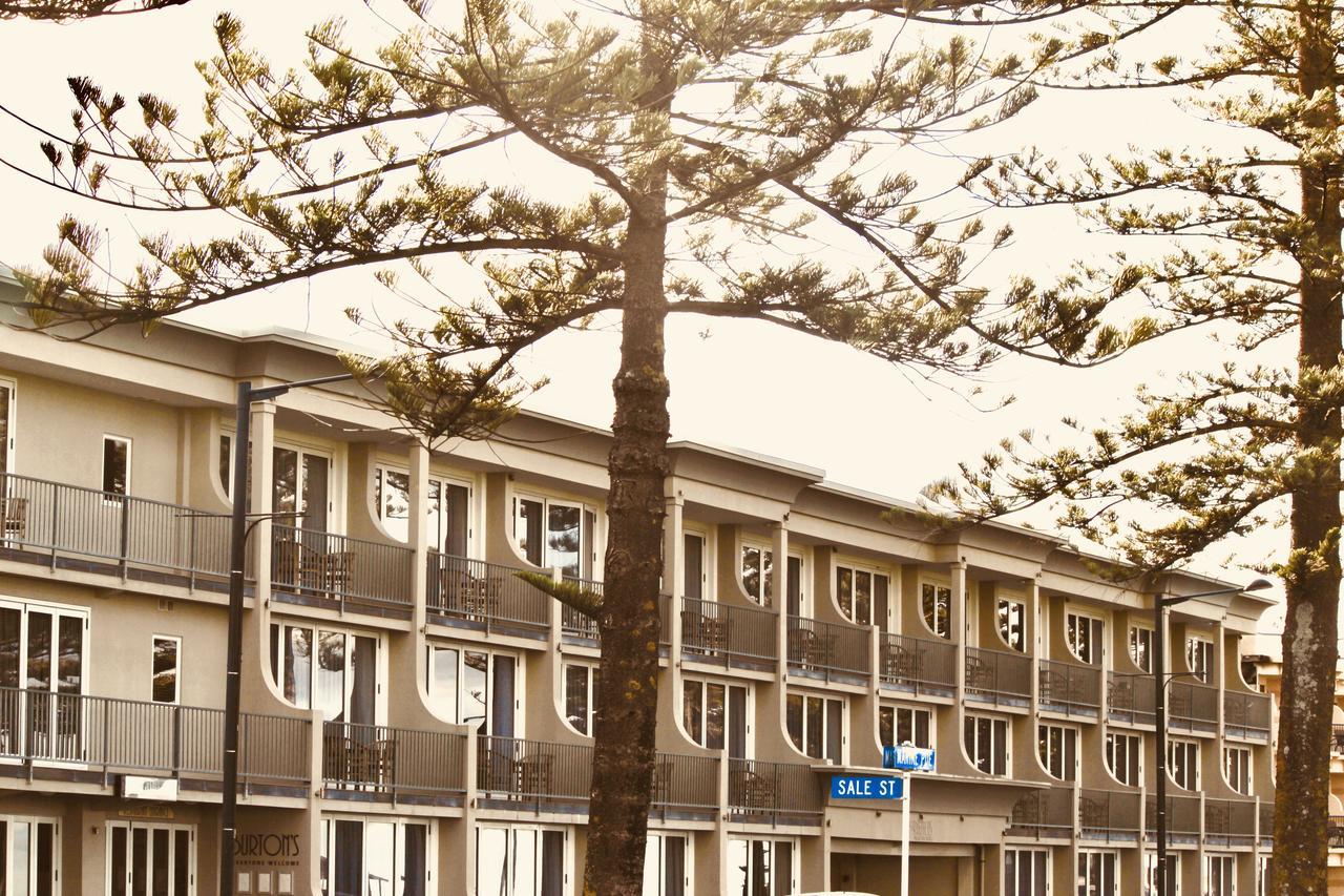 The Nautilus Napier Exterior foto The 1960s apartment block at the northern end of the street