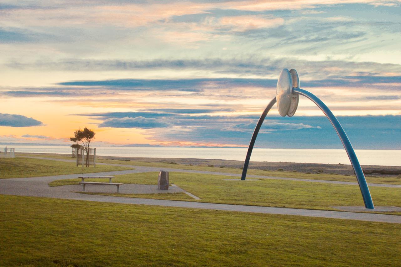 The Nautilus Napier Exterior foto The Whalebone Arch