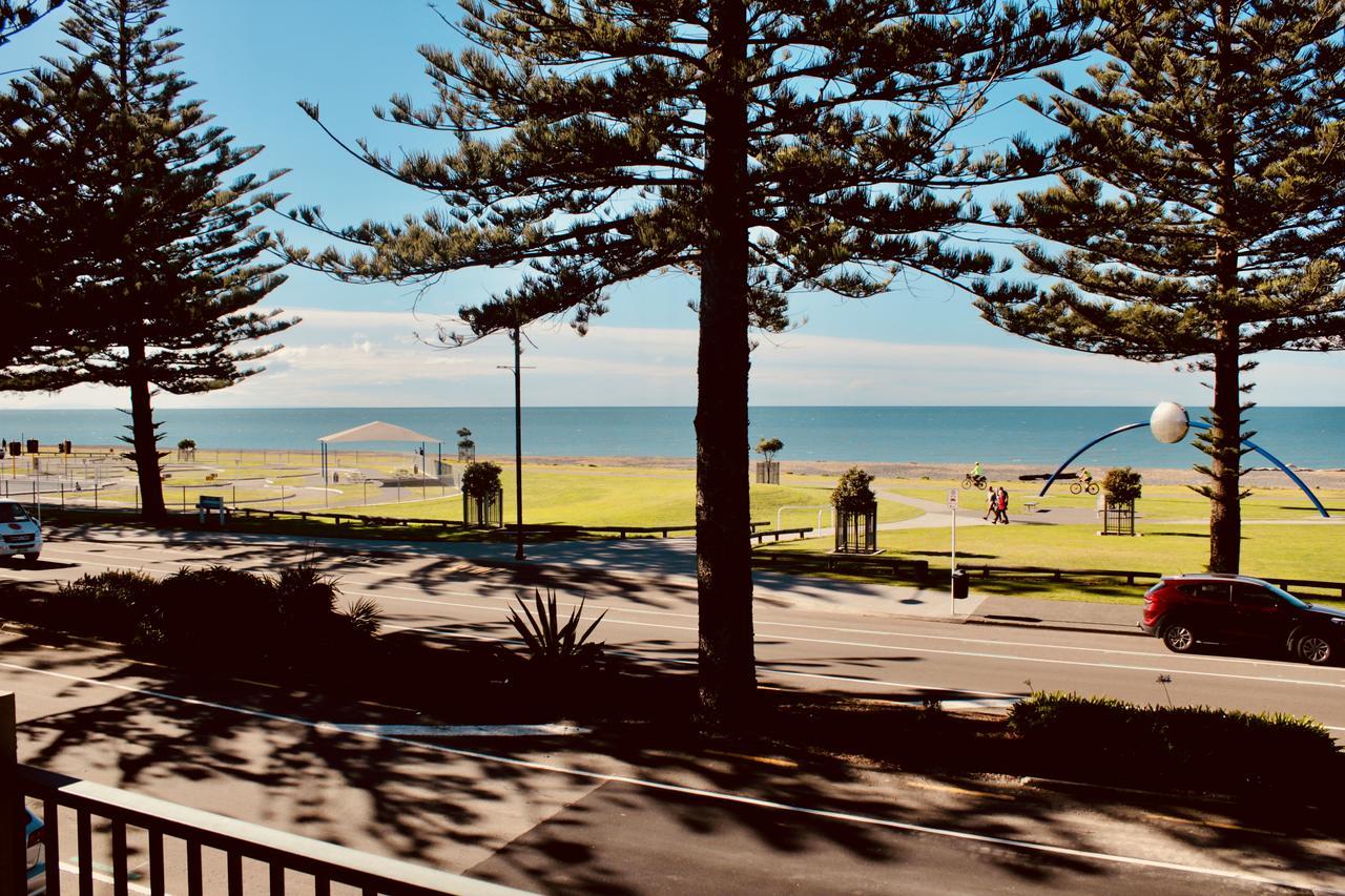 The Nautilus Napier Exterior foto View of the beach from the hotel